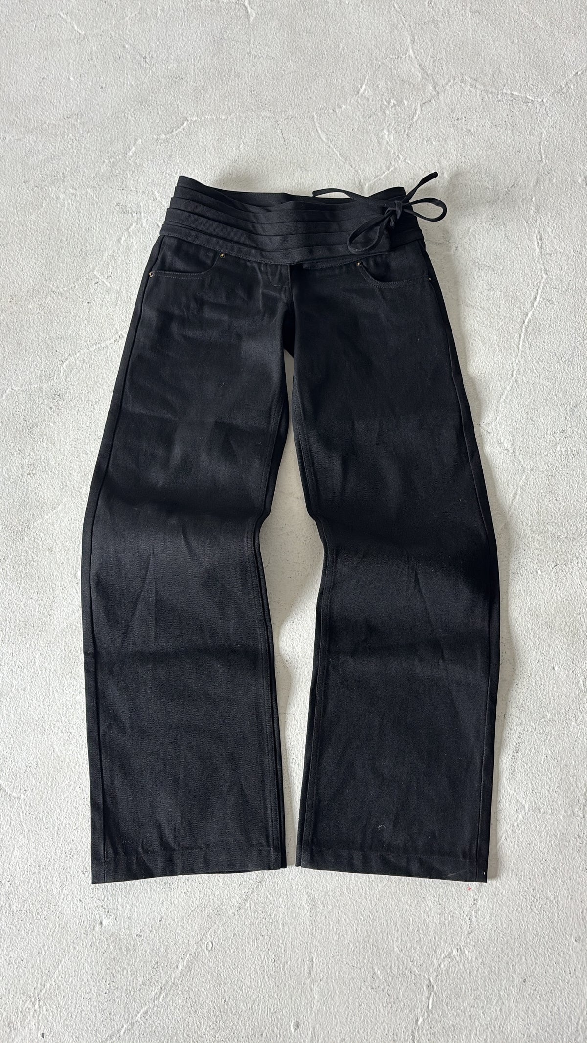Noir Low-Rise Selvedge Denim